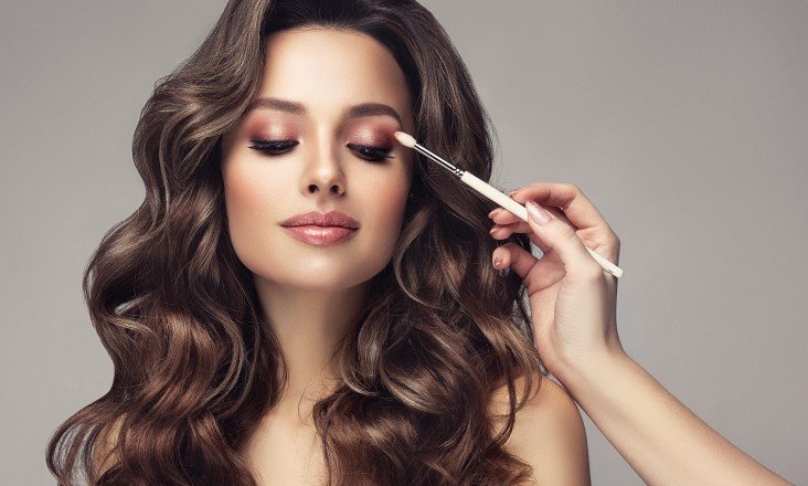 Best Makeup to Wear to a Wedding 