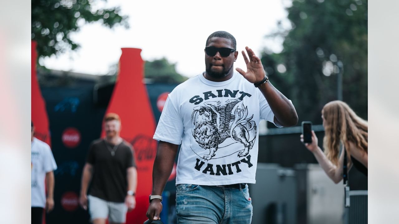 Saint Vanity Clothing: Redefining Streetwear Brand