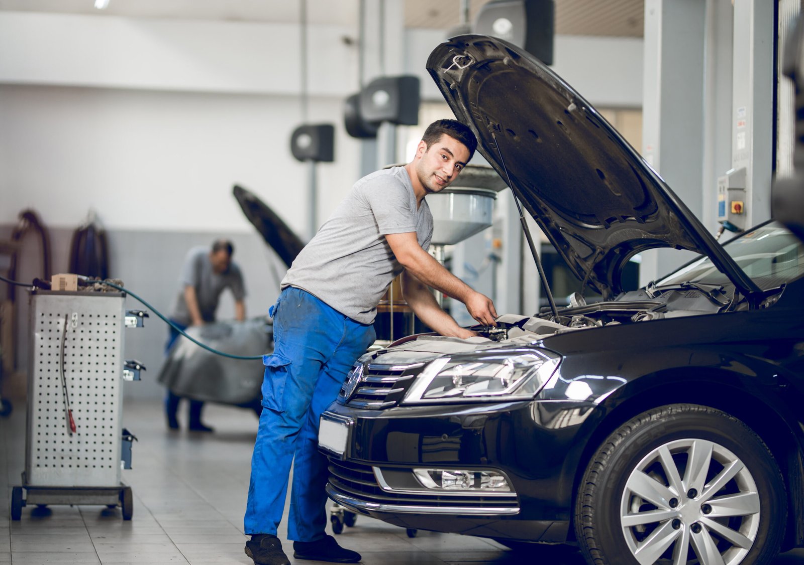 Top 10 Signs You Need Professional Car Repair Services