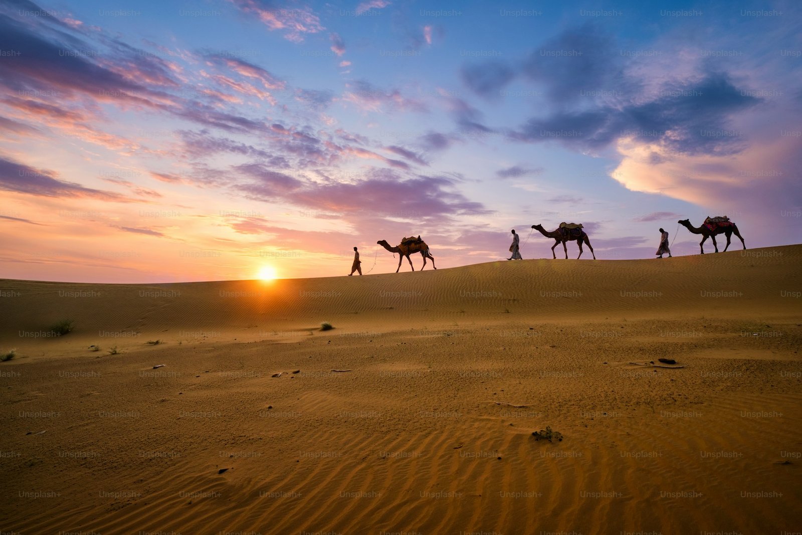 Indulge in Golden Triangle Tour with Mandawa Elegance