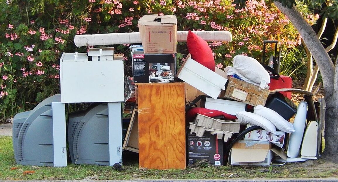 What Types of Items Can You Get Rid of with Junk Removal?
