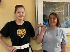Senior Care in South Bend: Empowering Aging Adults with Dignity and Comfort