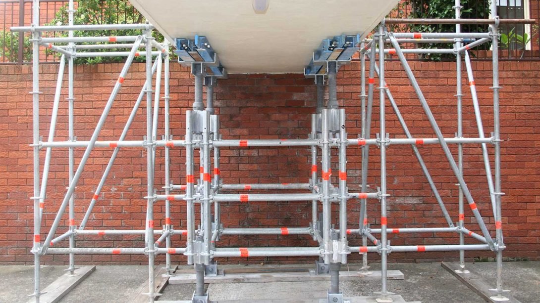 What Are the Advantages of Using System Scaffolding in Corby?