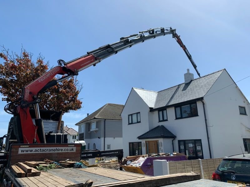 When Should You Consider Hiring a Crane?