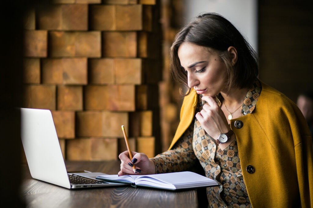 How to Choose the Best Assignment Writing Service in the UK