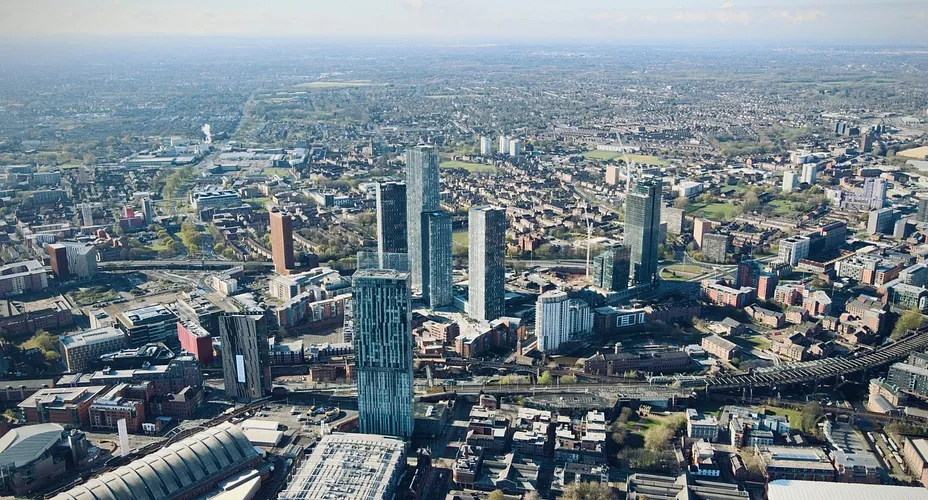 From Sign to Sold: Quick House Sales in Manchester Made Simple