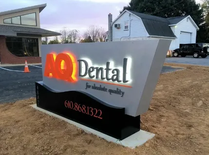 Outdoor Digital Signage Price and Creative Business Solutions in 2025