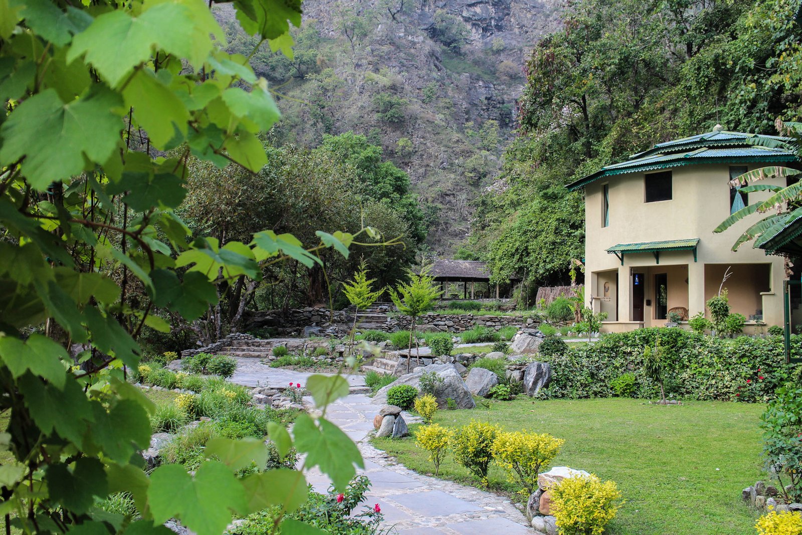 Soulitude Autumn Escape in Nainital – Misty Mountain Retreat This October