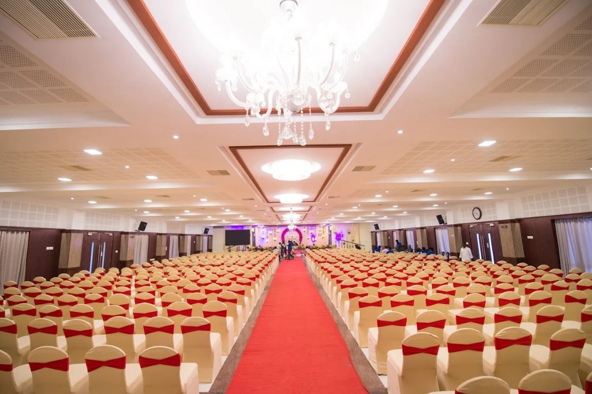 From Weddings to Grand Celebrations – Elegance Awaits You