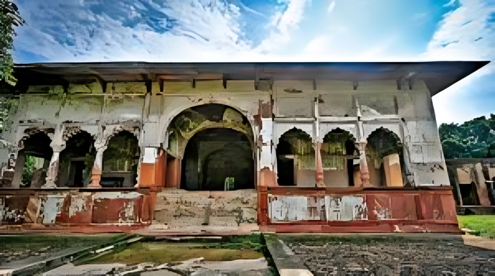 A Complete Guide to Visiting the Sheesh Mahal in Shalimar Bagh