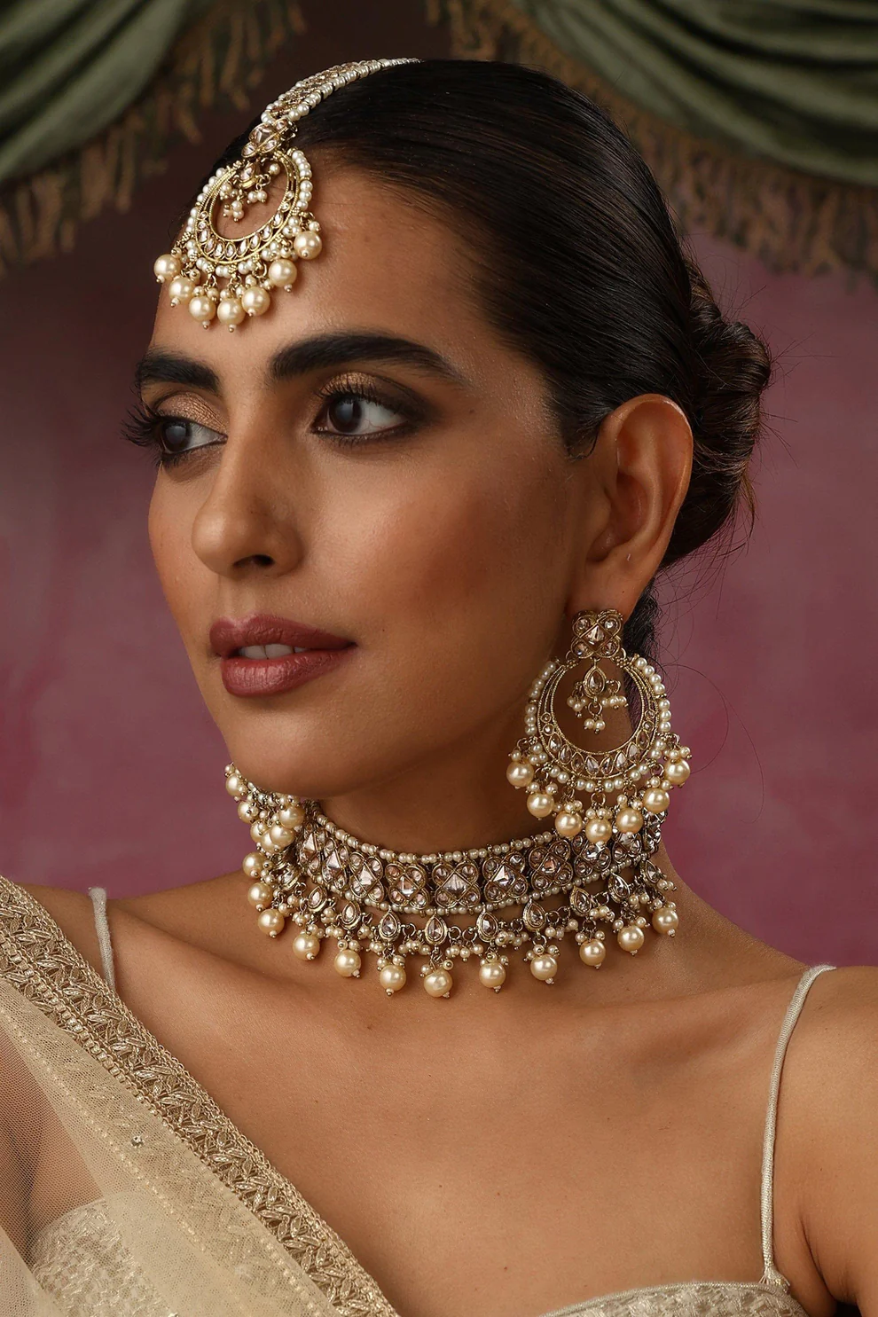 Indian Chokers That Never Go Out of Style and How to Wear Them