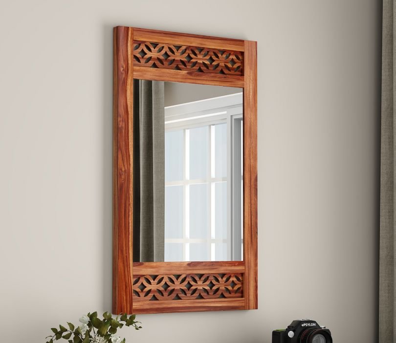 How to Choose the Perfect Wall Mirror for Your Living Room