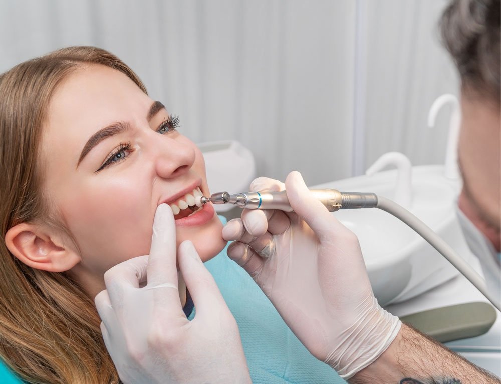 How Can Houston Cosmetic Dentists Improve Your Smile?