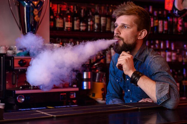 What is Fuelling the Popularity of Vapes?