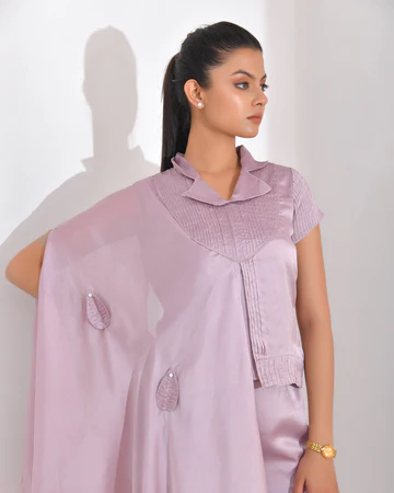 Indo Western Party Wear for Ladies – The Perfect Blend of Tradition and Modern Elegance