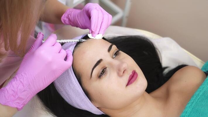 How Can Skin Booster Injections Brighten a Dull Skin Tone?