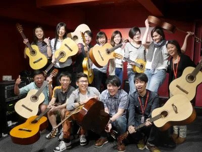 How Guitar Lessons Can Improve Your Musical Creativity