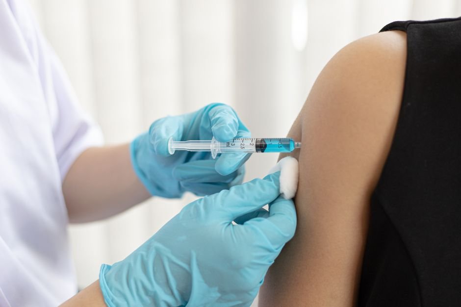 What to Expect During Your First B12 Injection Appointment