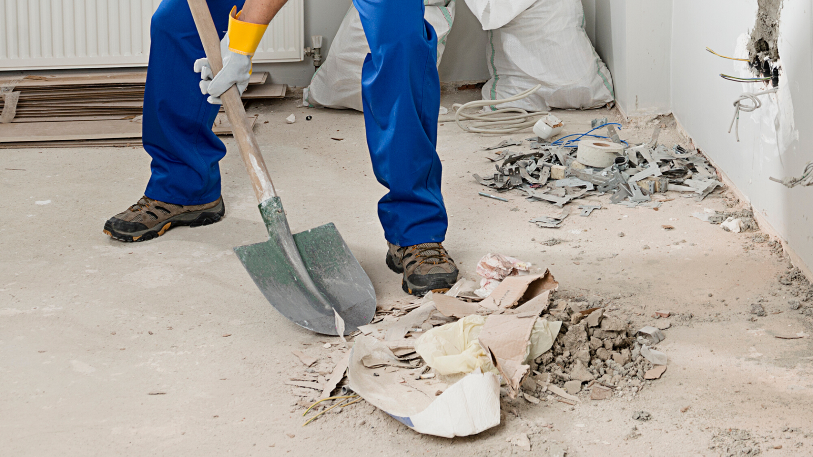 Deep Cleaning Office Buildings After Construction