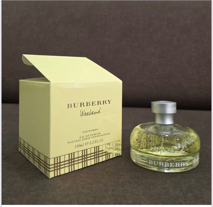 Burberry Women Weekend EDP: The Signature Luxury Perfume Every Woman Deserves