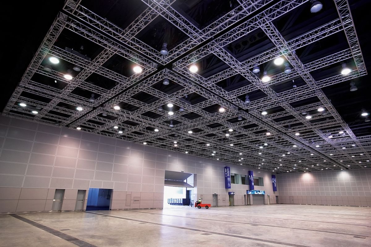 Electrical Lighting in Abu Dhabi Enhancing Spaces with Modern Illumination Solutions