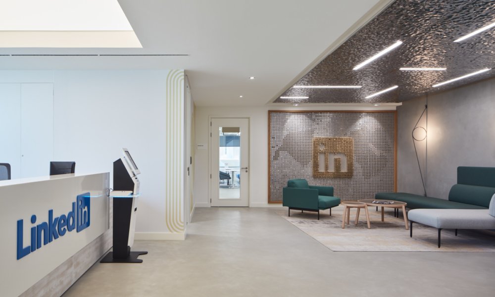 Does LinkedIn Have an Office in Dubai?