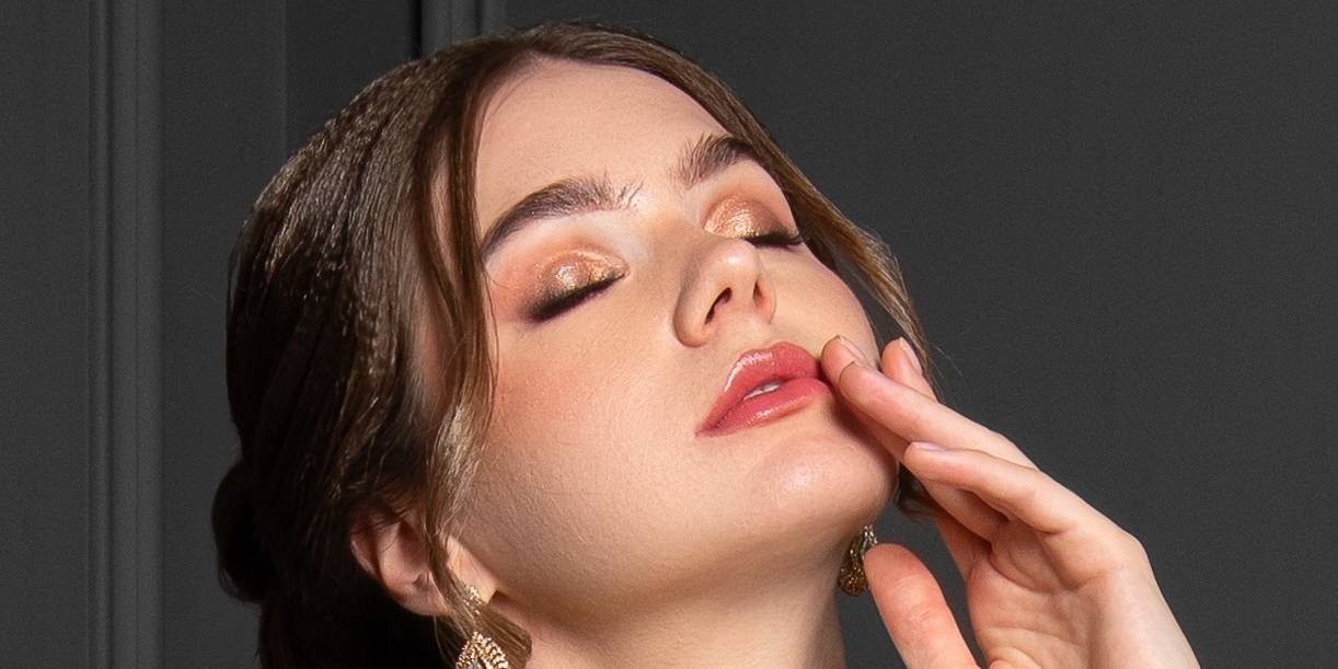 Makeup and Hairstyle for Wedding