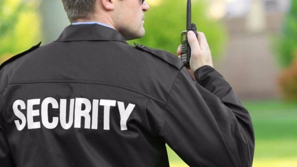 How Can Security Guard Officers Improve Workplace Safety?